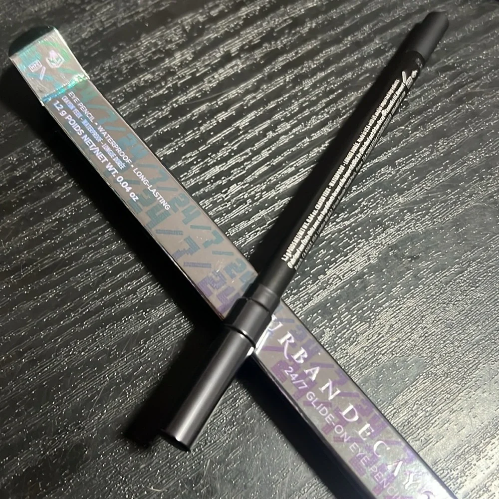 💕🌙Urban Decay Perversion Glide On Eyeliner